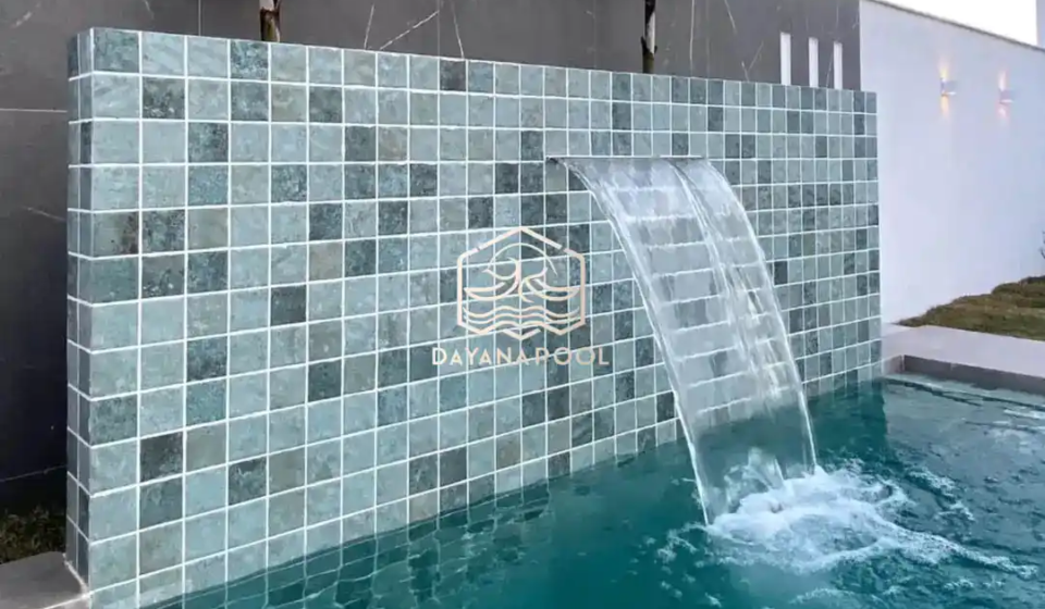 waterfal kolam renang