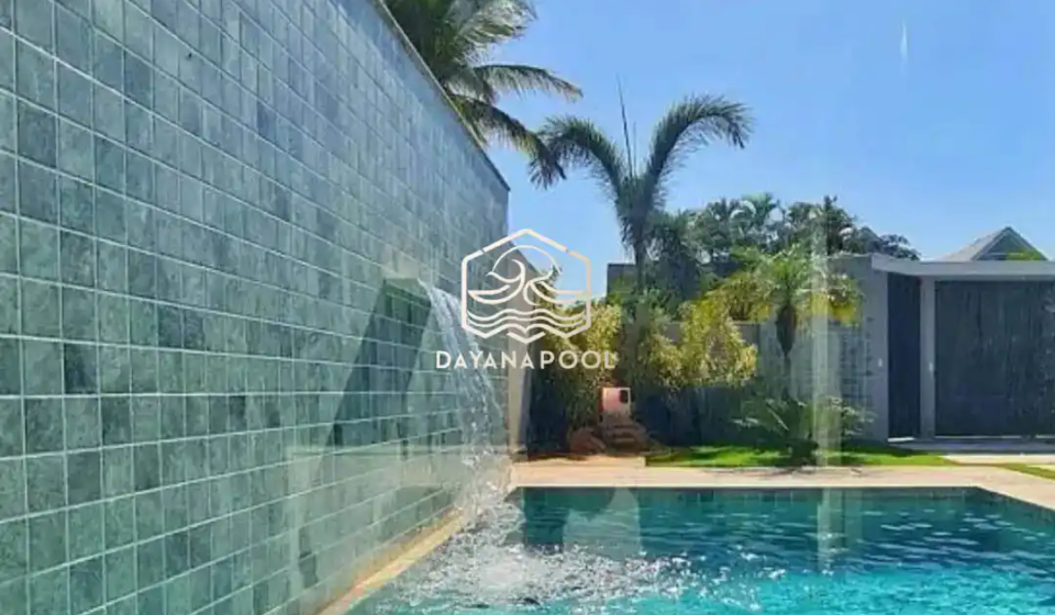waterfall kolam renang