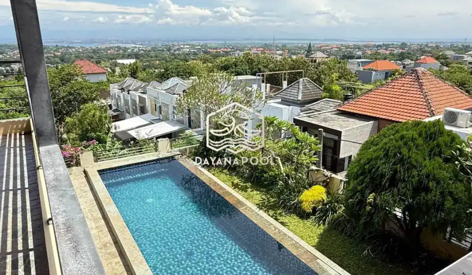 kolam renang skimmer dengan finishing batu sukabumi buatan dayanapool