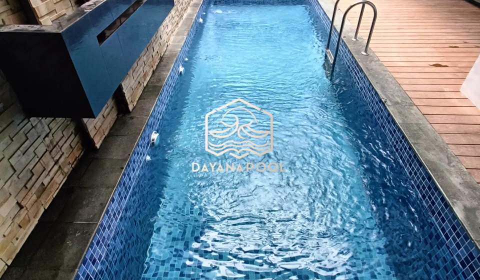 kolam renang skimmer yang baru selesai di renovasi oleh dayanapaool