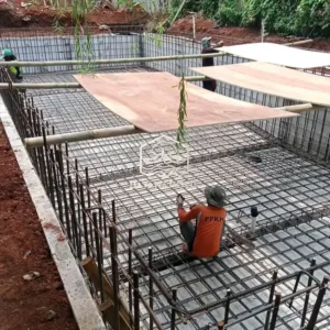 pembesian kolam renang