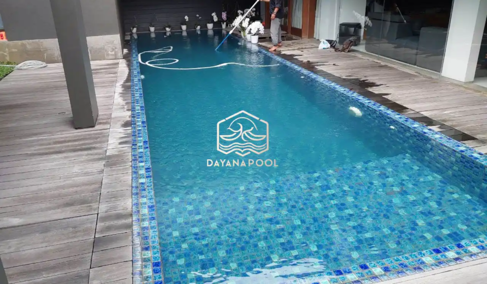 perawatan kolam renang oleh tim ahli dayanapool