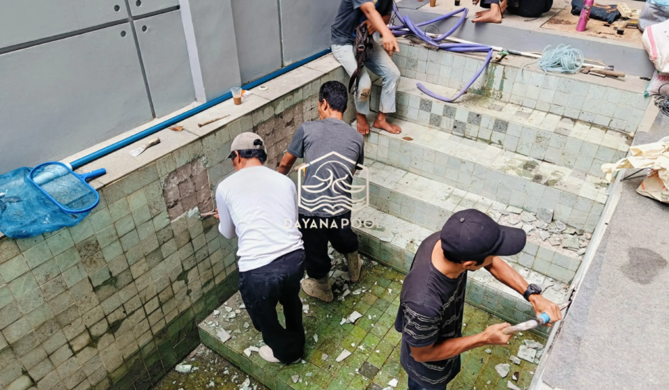 renovasi kolam renang yang bocor oleh tim dayanapool