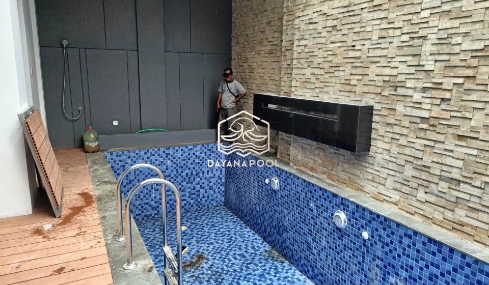 tahapa finishing renovasi kolam renang