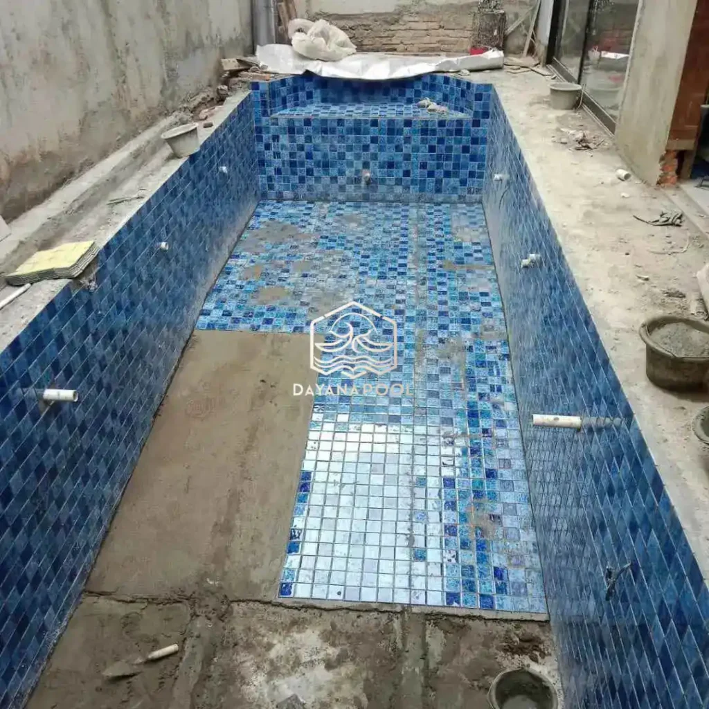 pemasangan keramik kolam renang