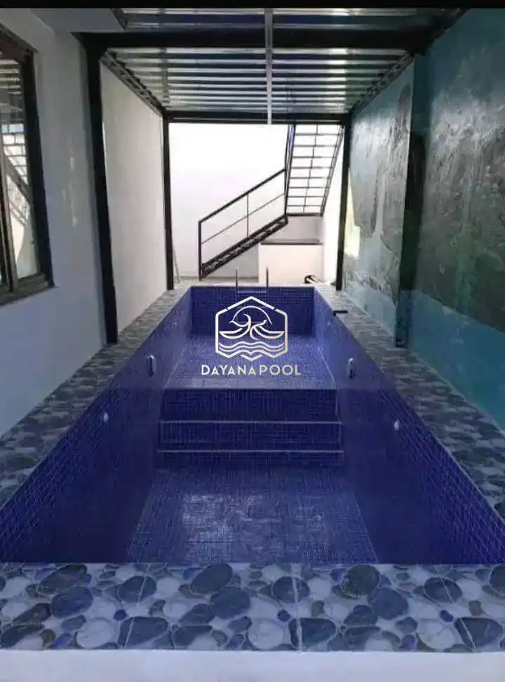 pemasangan keramik kolam renang
