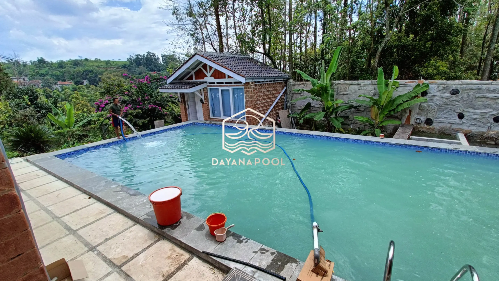 maintenance kolam renang