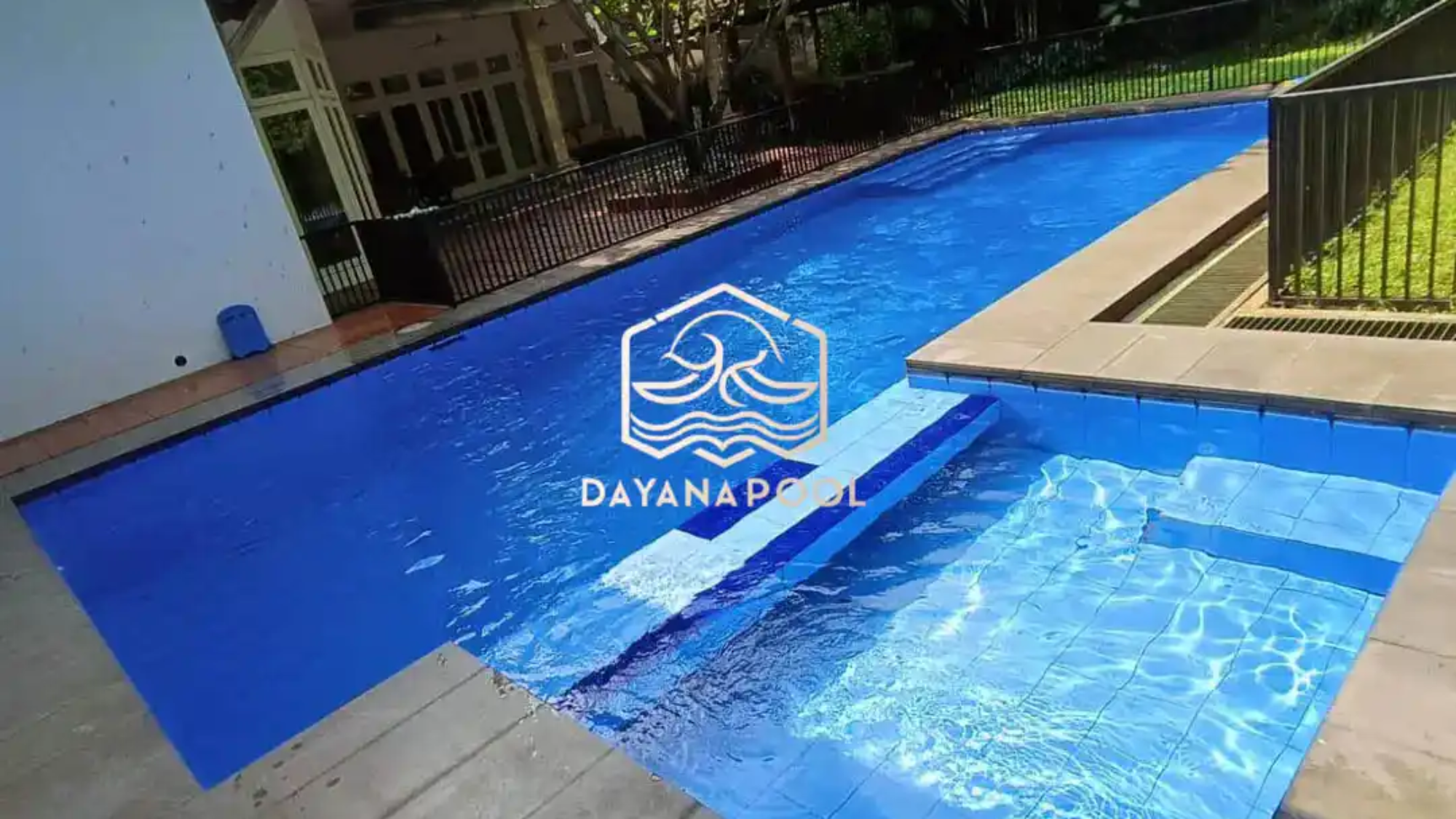 kolam renang Skimmer buatan dayanapol kontraktor kolam renang