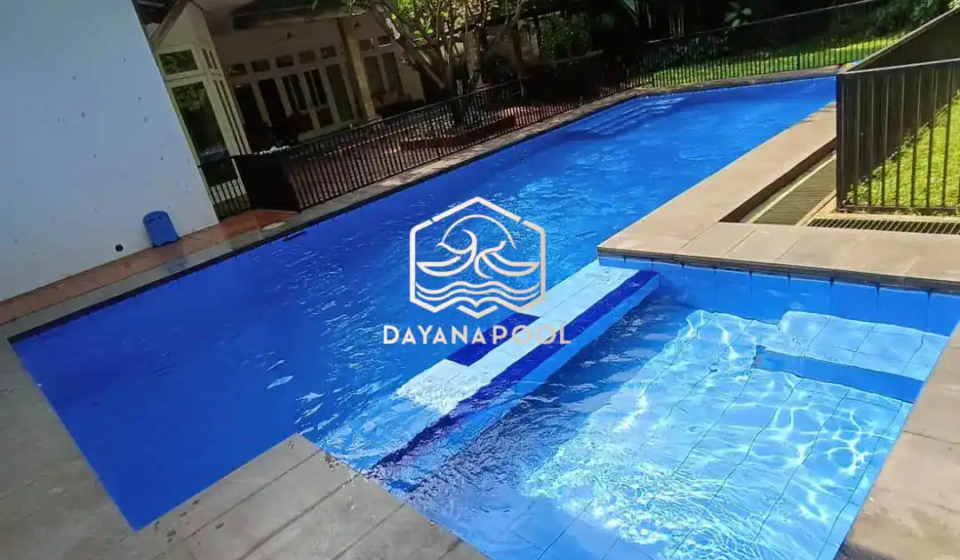 kolam renang Skimmer buatan dayanapol kontraktor kolam renang