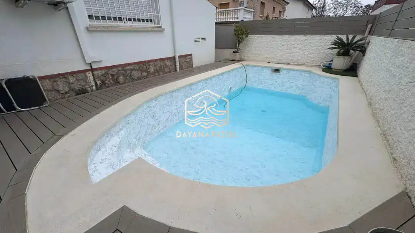 kolam renang yang sudah di finishing buatan dayanapool
