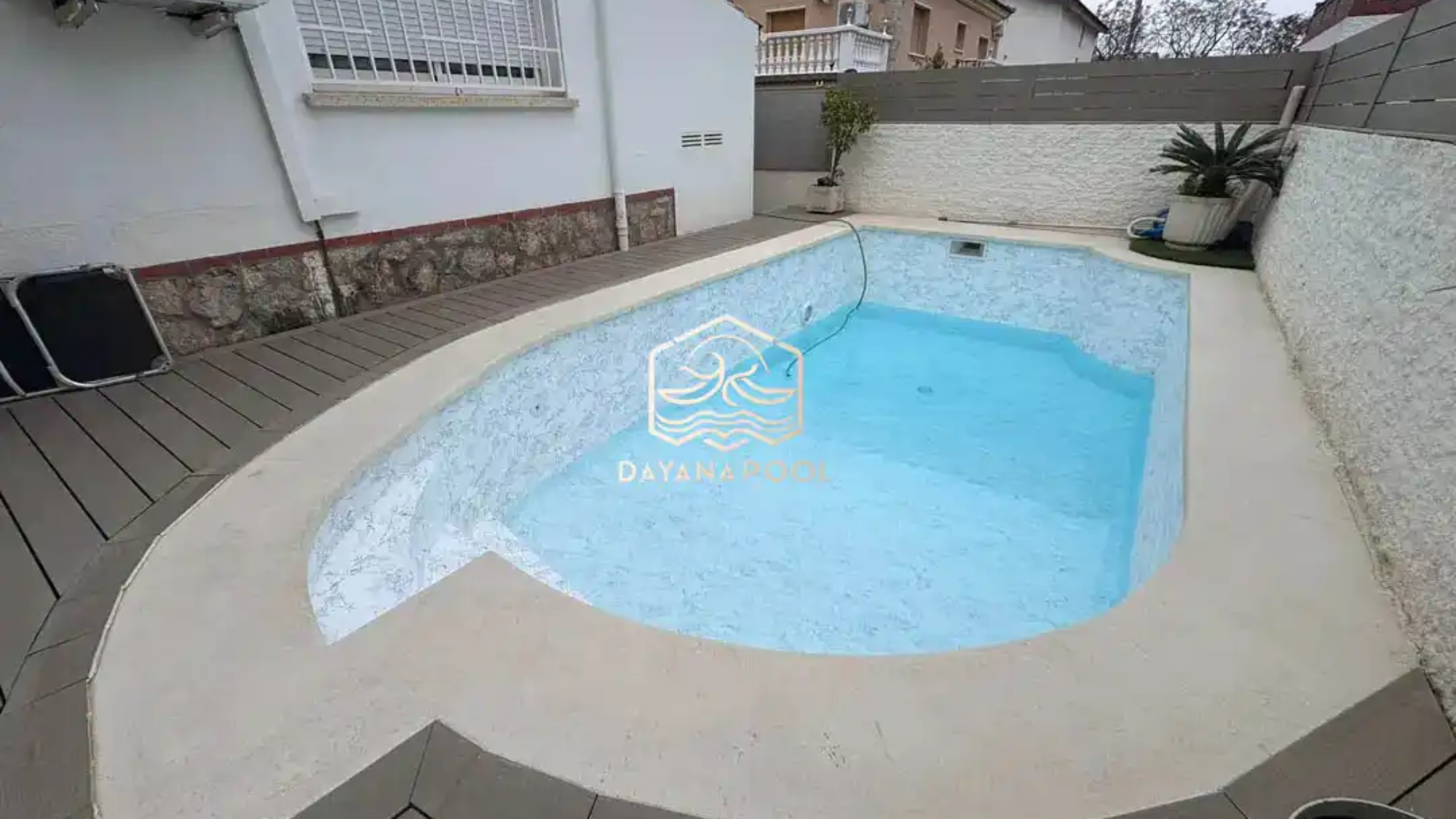 kolam renang yang sudah di finishing buatan dayanapool
