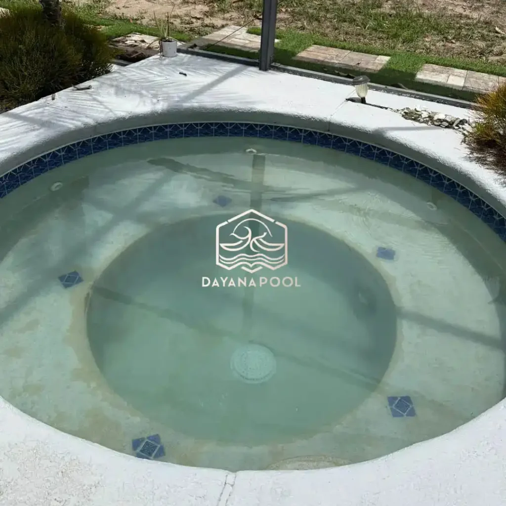 jakuzzi yang airnya perlu perawatan
