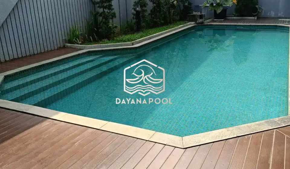 kolam renang skimmer denagn finishing keramik
