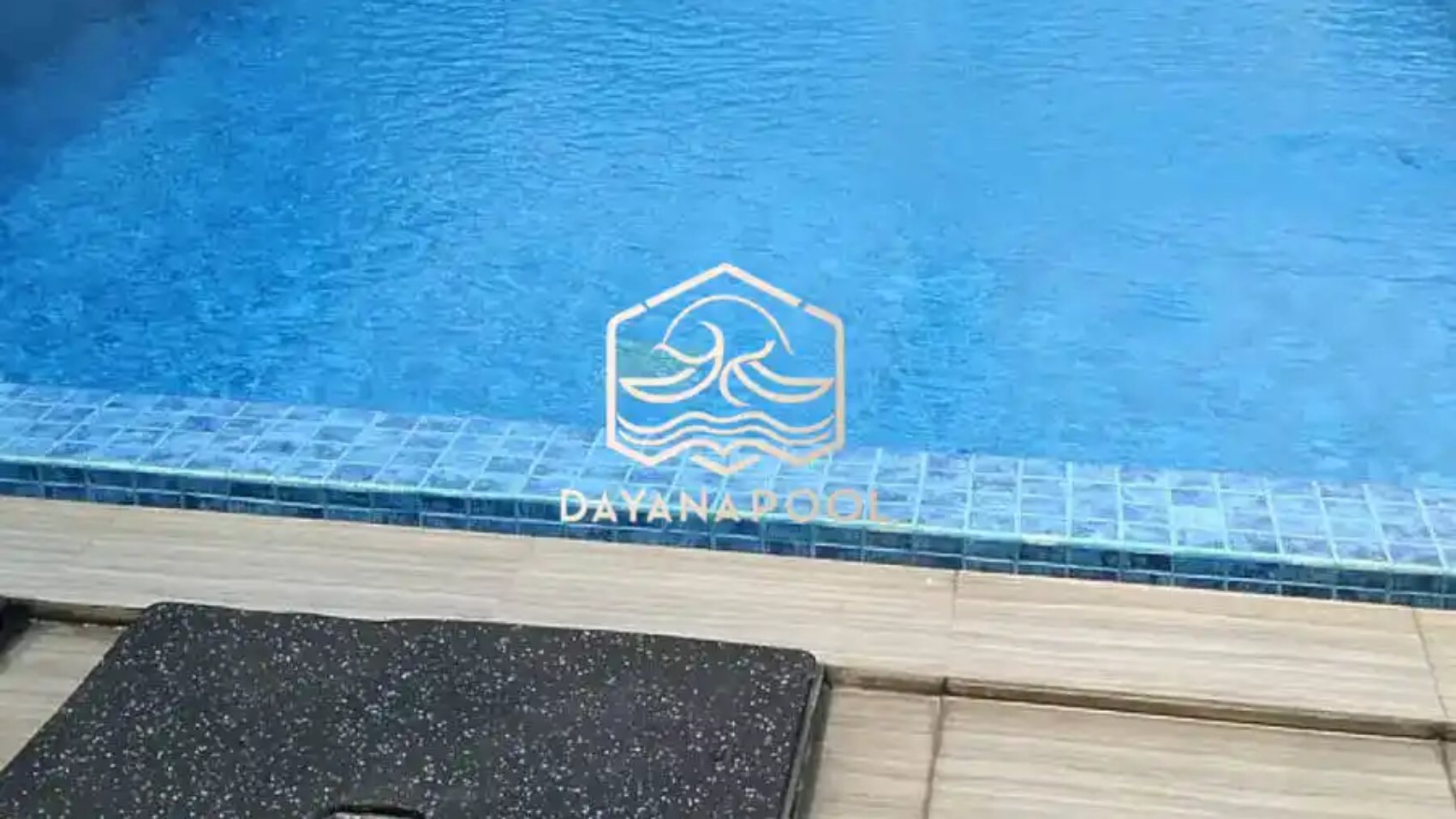 kolam renang skimmer denagn finishing keramik