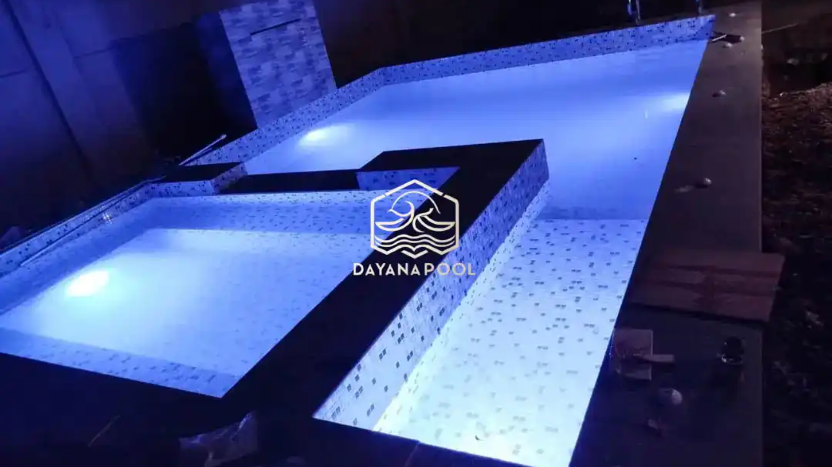 kolam renang dan jakuzzi