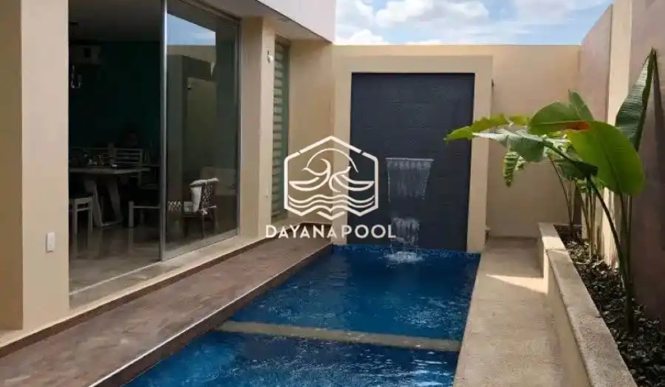 kolam renang dan jakuzzi