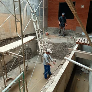 proses pemelesteran kolam renang