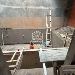 proses pemelesteran kolam renang