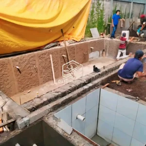 tahap pemelesteran kolam renang