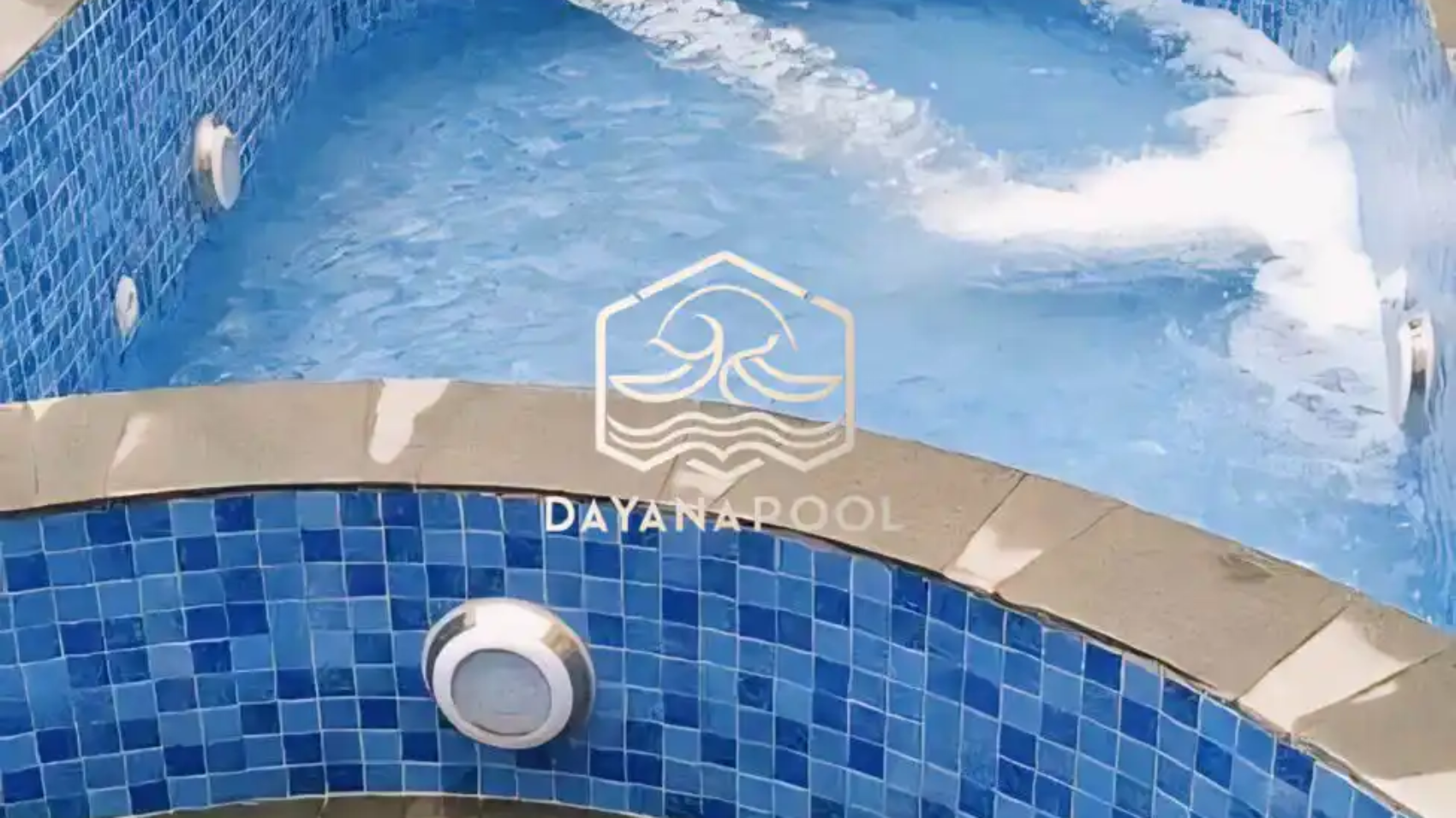 proses pengisian air kolam renang