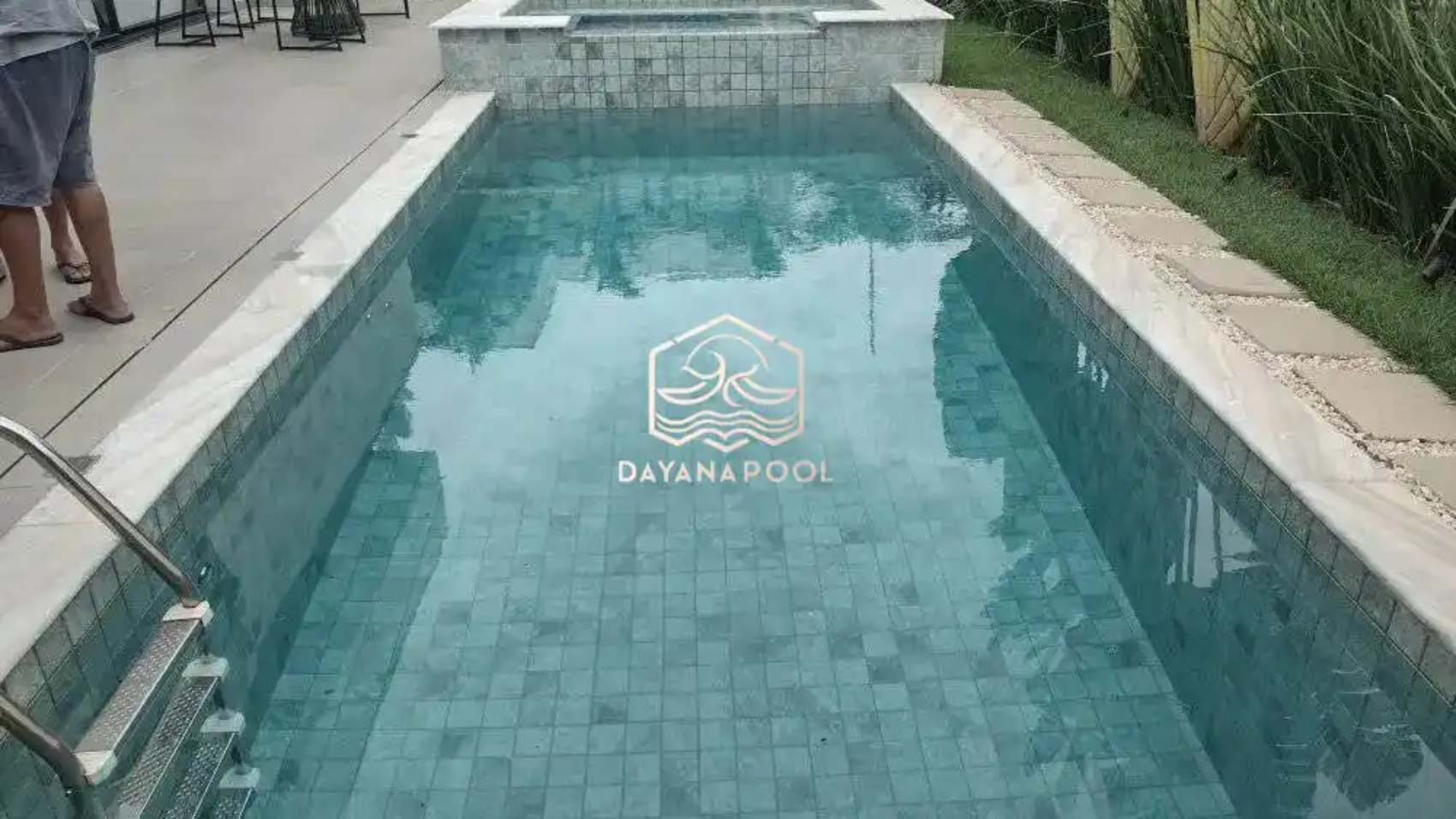 kolam renang finishing batu sukabumi hijau
