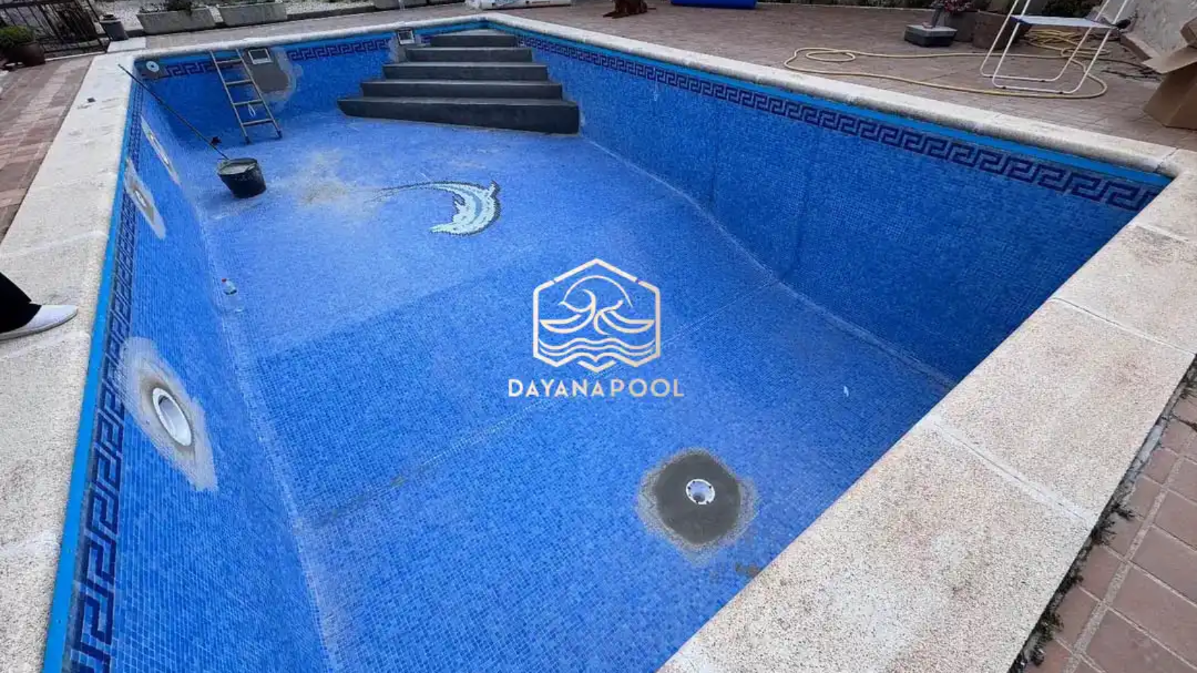hasil pemasangan keramik kolam renang oelh dayanapool