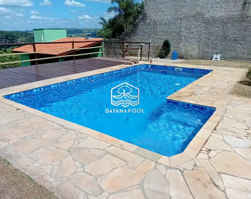 kolam renang skimmer minimalis