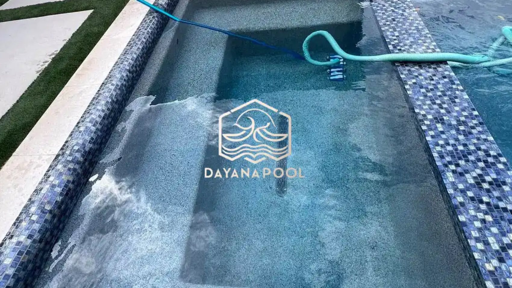 proses perawatan kolam renang