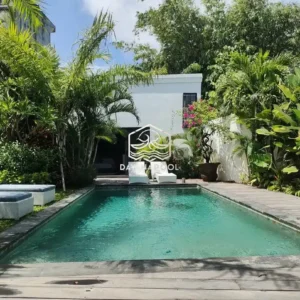 kolam renang finishing batu sukabumi hijau