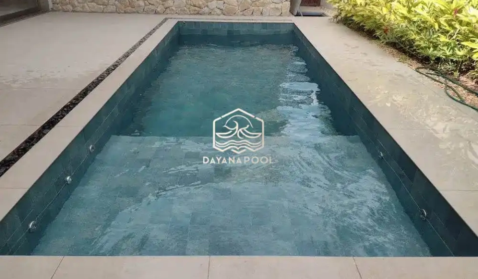kolam renang skimmer box desain minimalis