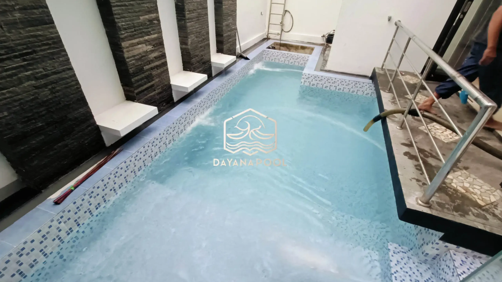 kolam renang skimmer minimalis buatan dayanapool