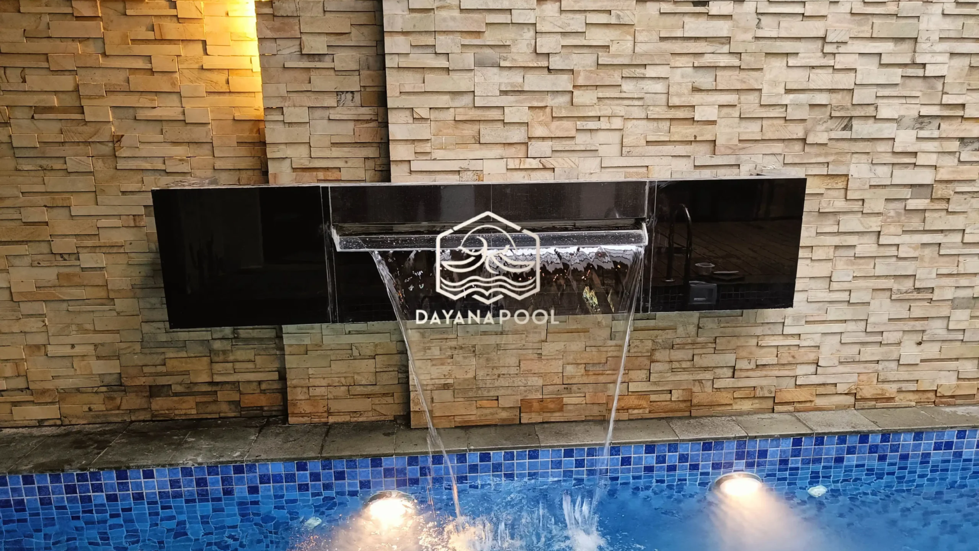 dekorasi waterfall kolam renang