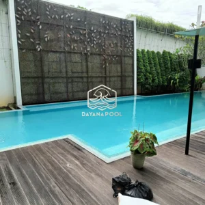 kolam renang overflow buatan dayanpool dengan finishing mozaik kudalaut
