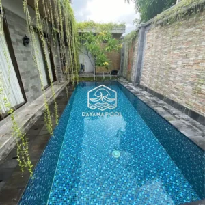 kolam renang overflow mewah dan fungsional