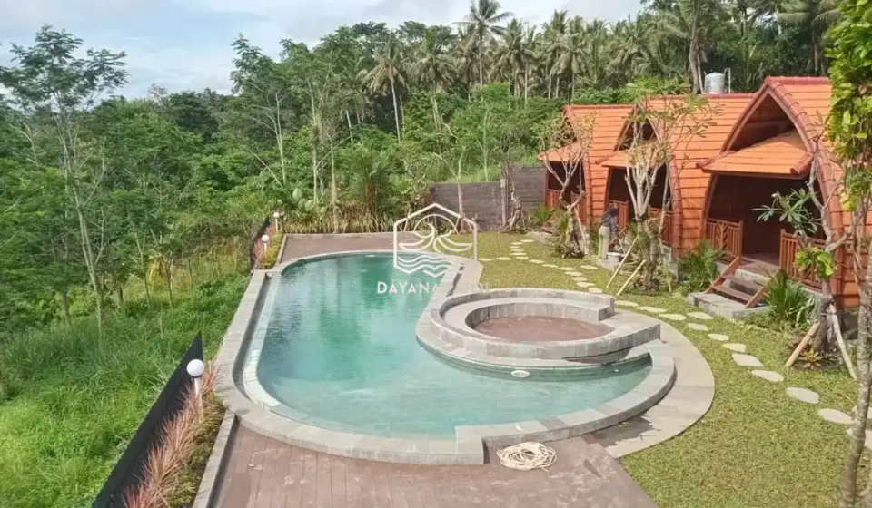 proses tes rendam kolam renang