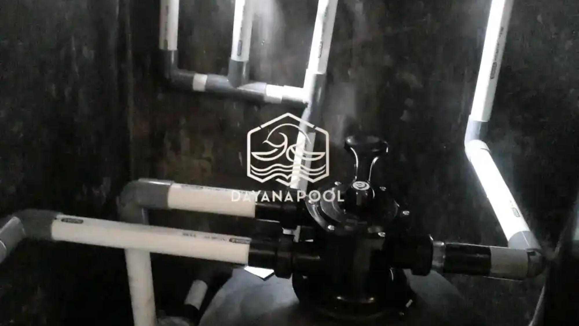 instalasi filterasi kolam renang