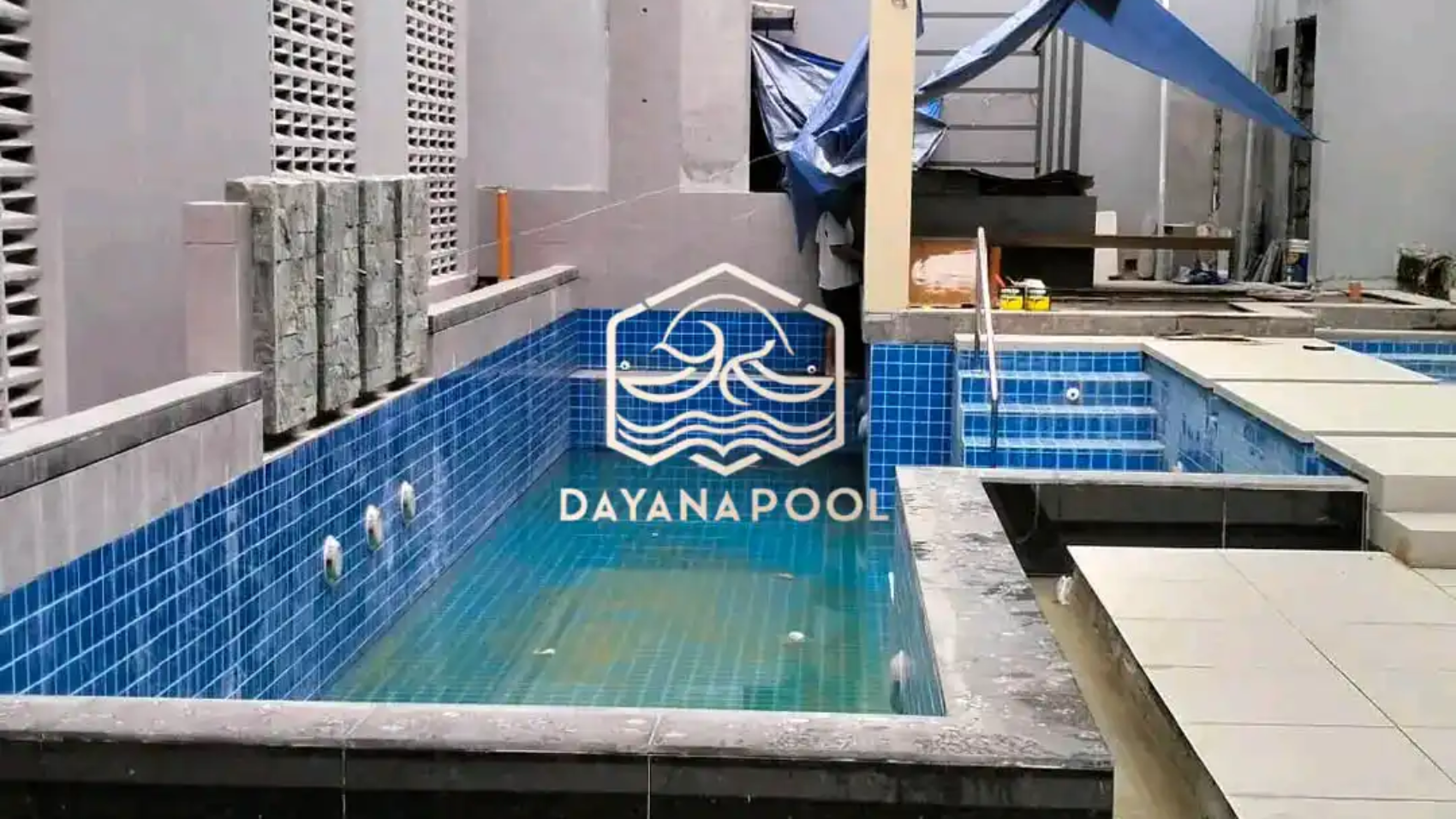 perapihan kolam renang