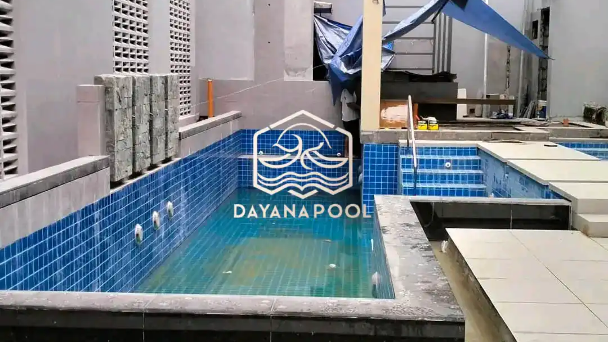 perapihan kolam renang