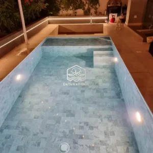 cahaya kolam renang