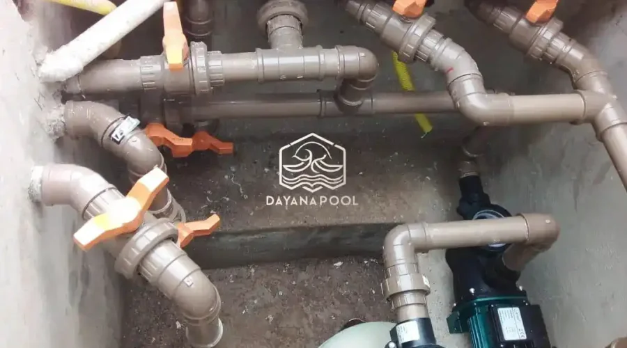 instalasi kolam renang di ruang mesin