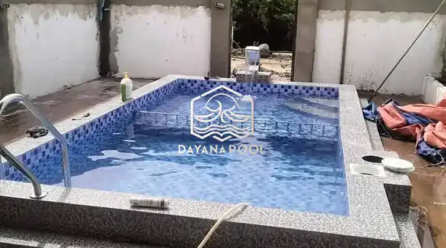 pemasangan keramik kolam renang