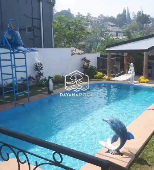 kolam umum denagn wahan bermain anak