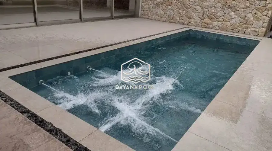 kolam renang skimmer box desain minimalis