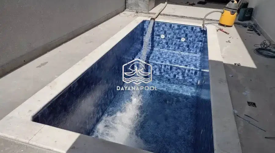hasil pemasangan keramik kolam renang oelh dayanapool