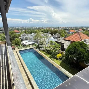 kolam renang skimmer dengan finishing batu sukabumi buatan dayanapool