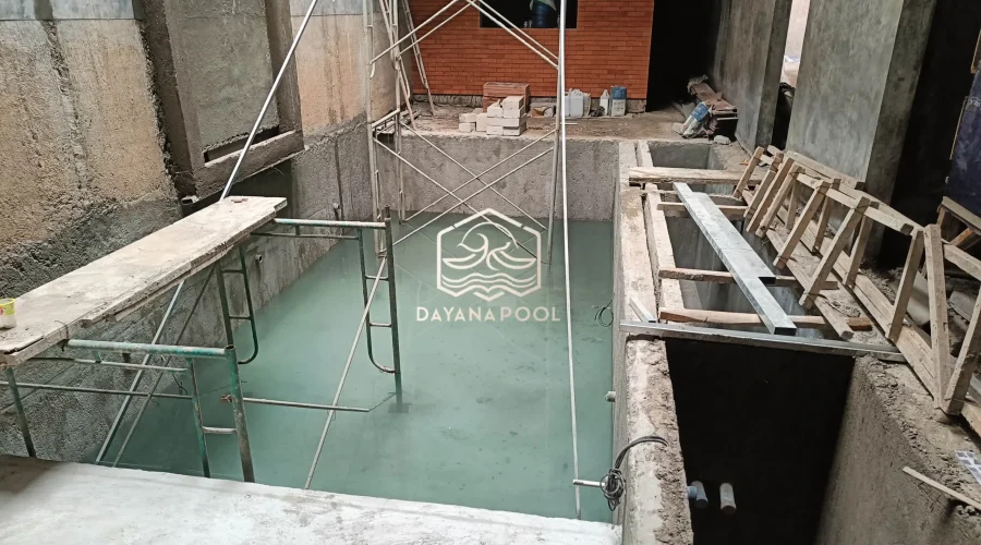 tes rendam kolam renang