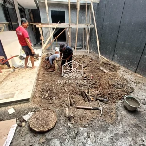 proses penggalian kolam renang
